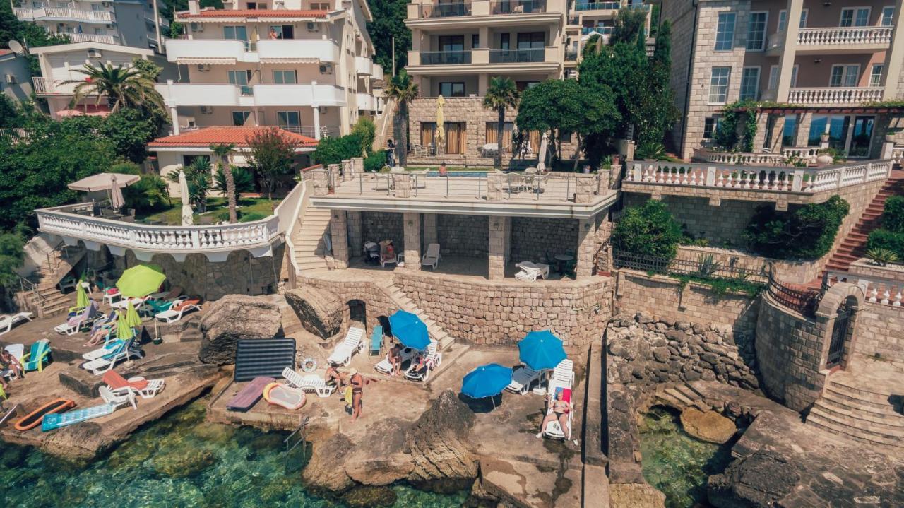 Vila Fortuna Sutomore Buitenkant foto
